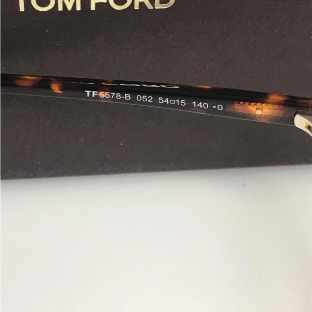 TOM FORD TF5578-B 052 BLUE CONTROL